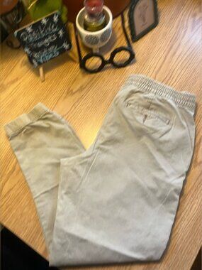 Men's Tan Pants